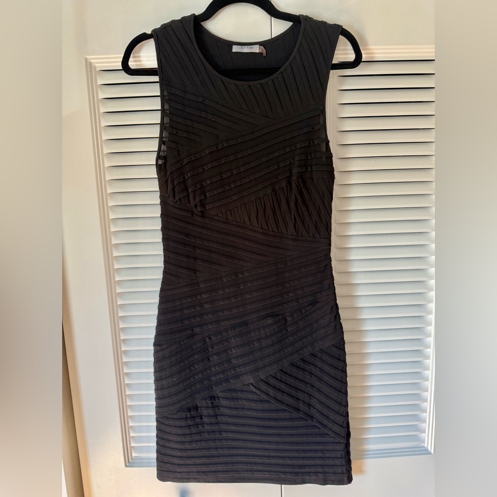 Black Calvin Klein Sleeveless Fitted Dress - Size 4